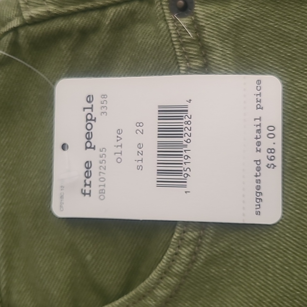 We The Free .. Free People .. Olive Shorts Distressed . sz 28 - Picture 2 of 6